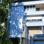 Blue Stella Luxury * Split