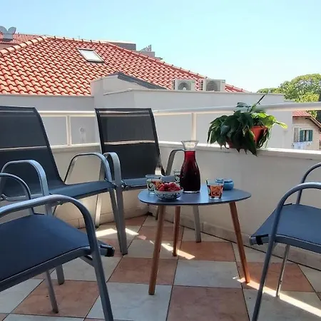 Blue Stella Luxury Apartment Split