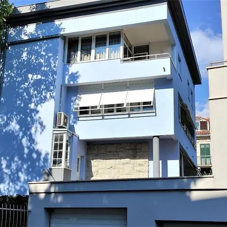 Blue Stella Luxury Split